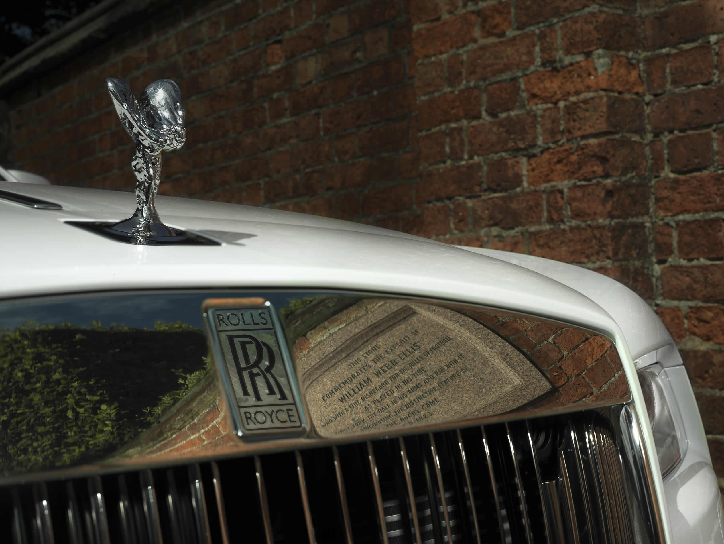 ROLLS-ROYCE MOTOR CARS UNVEILS BESPOKE ‘WRAITH – HISTORY OF RUGBY’
