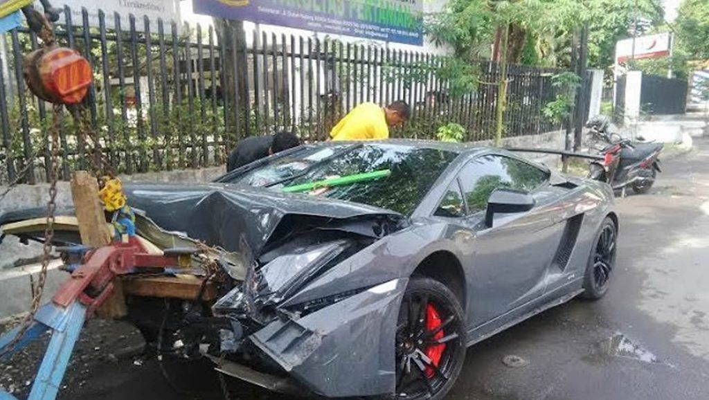 Lamborghini Accident Indonesia