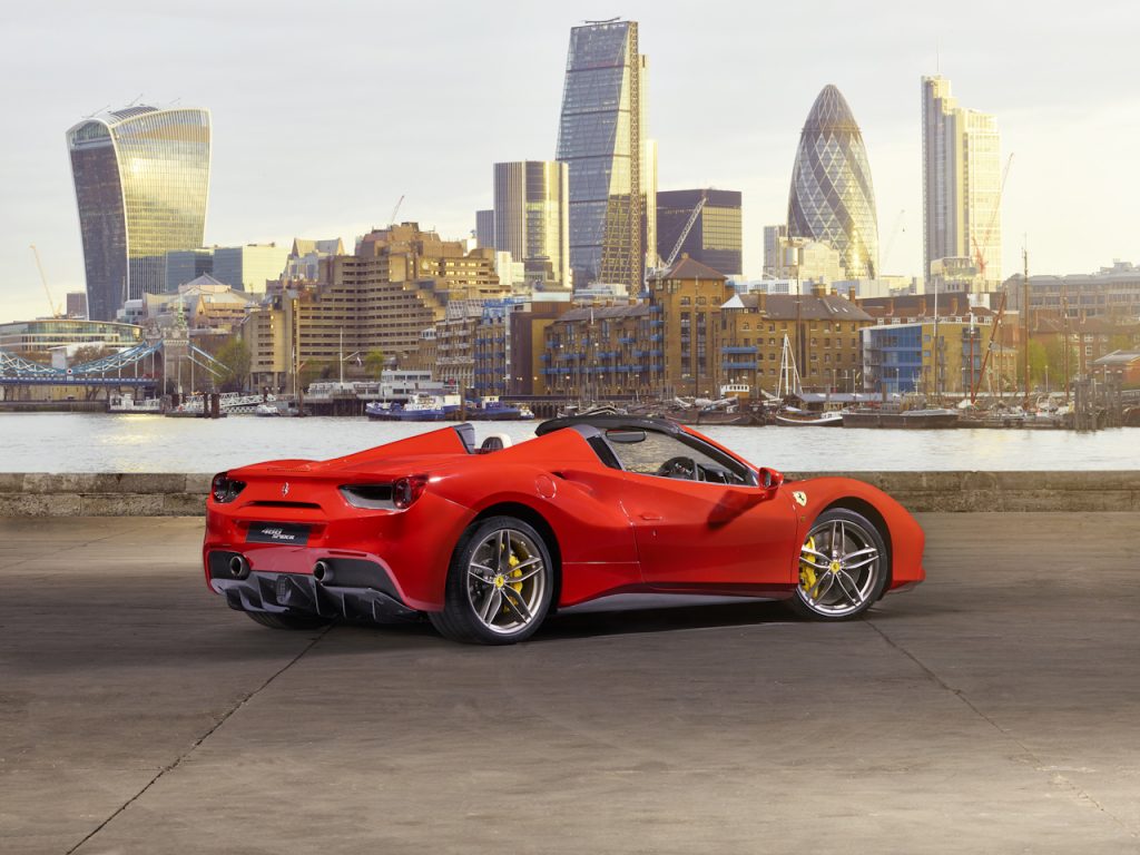 FERRARI 488 SPIDER