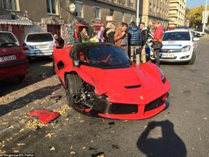 Laferrari Crash